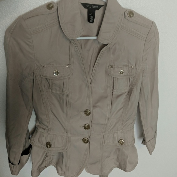 A jacket - Picture 2 of 2